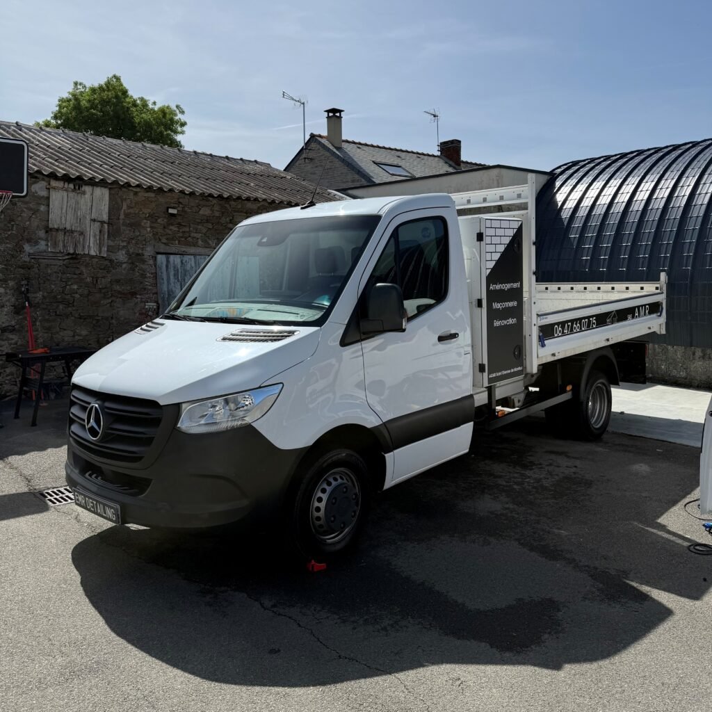 Nettoyage automobile mercedes à Nantes